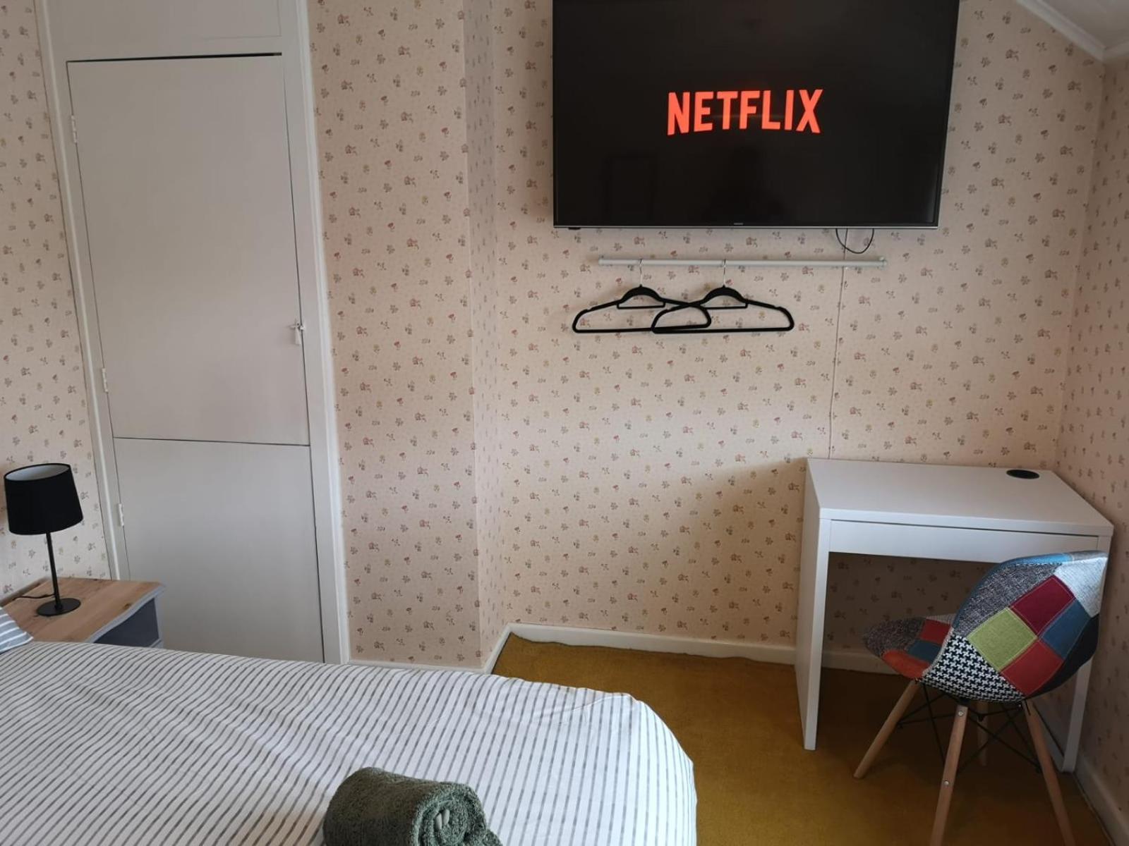 Mossbank House Luton Airport Hotell Eksteriør bilde