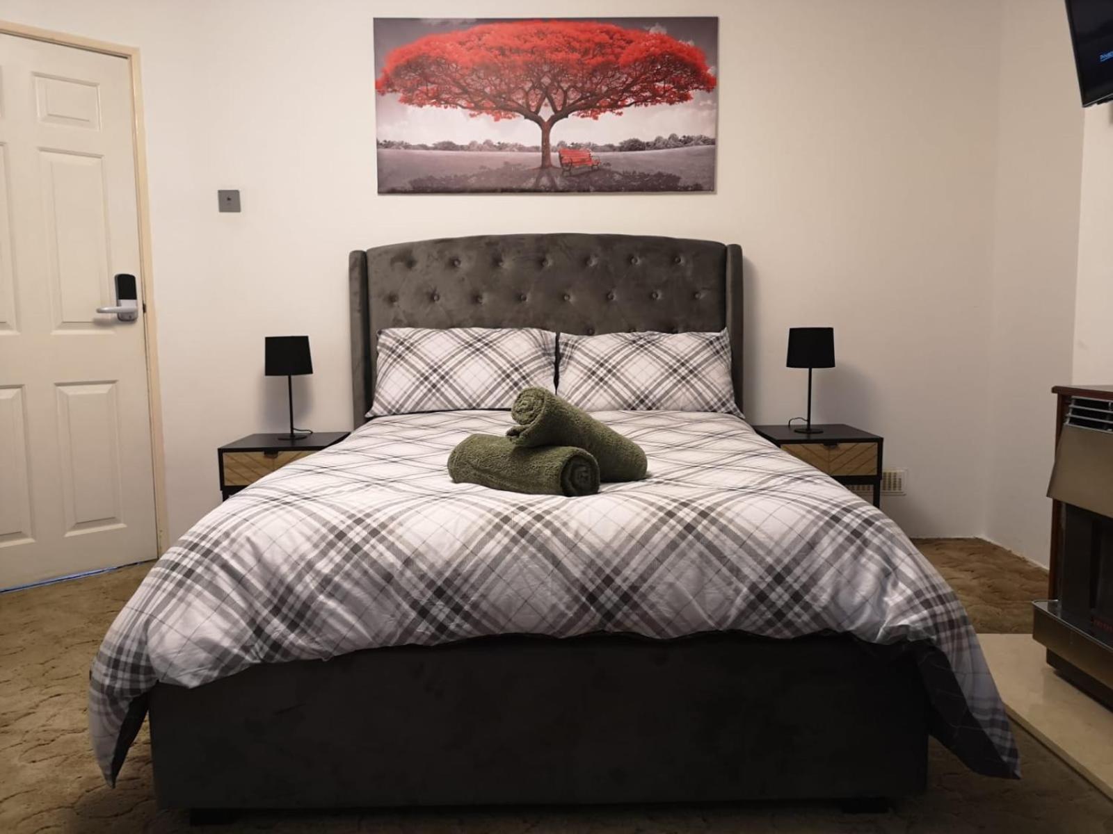 Mossbank House Luton Airport Hotell Eksteriør bilde